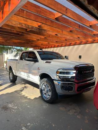 RAM 2500 6.7 I6 TURBO DIESEL LARAMIE CD 4X4 AUTOMÁTICO RAM 2500 6.7 I6 TURBO DIESEL LARAMIE CD 4X4 AUTOMÁTICO